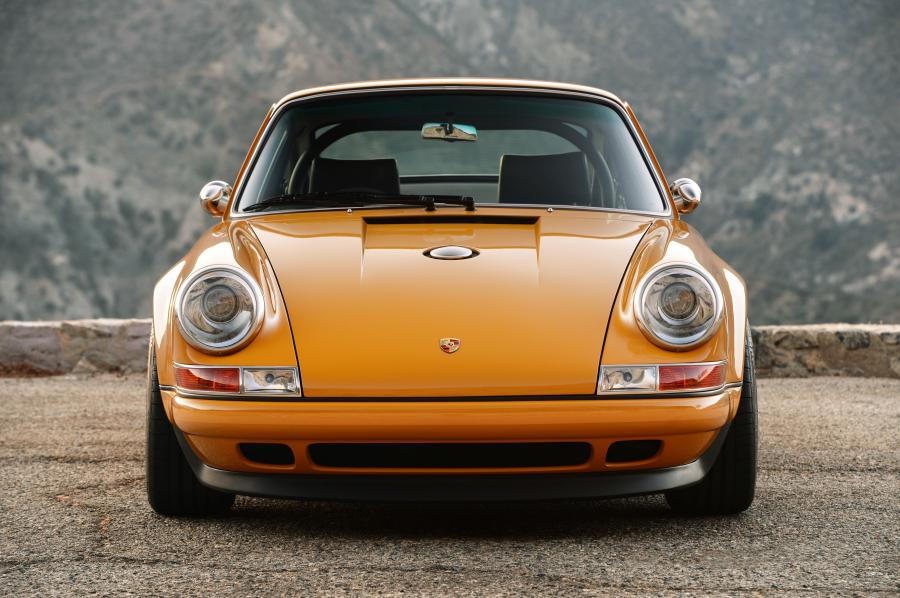  Porsche 911 by Singer 2010 года  (UK) (фото 16 из 16)